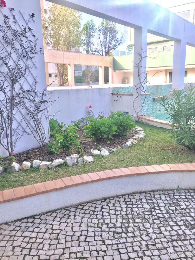 Apartment With Private Terrace & Car Garage Lisboa Exteriör bild